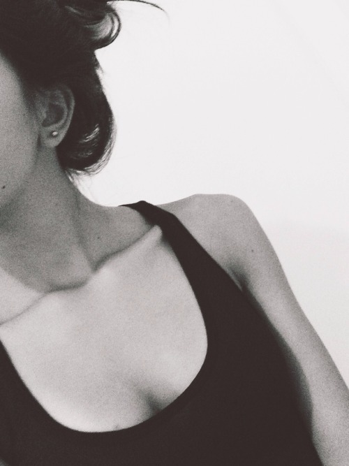laylalaylalaylalaylalayla:  keepcalmandshowyourscars:  black and white depression blog  will auch. 