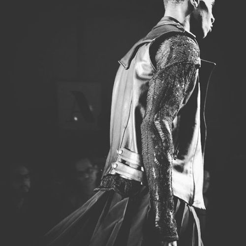 I think I need this #menswear #outfit from @genart #NYFW ♠️ #fashionweek #blackandwhite #leat