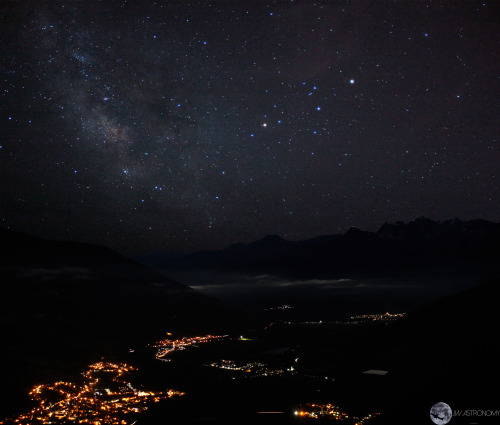 jwastronomy:Mountain Nights Canon 60D18mmISO 1600F/3,525" Another shot from the Alps. Looking