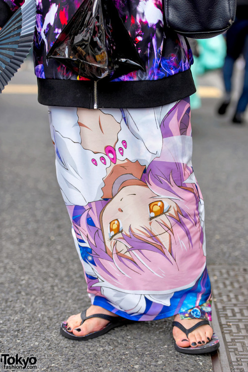 Ginji on the street in Harajuku. He&rsquo;s wearing an AnkoROCK hoodie with a Madoka Magica skirt, a