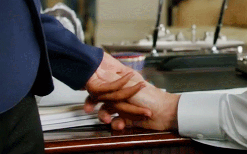 Olivia + Fitz + Hands in the Oval - Scandal 507