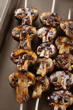 veggiefocus:  Mushroom Skewers 