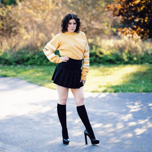 vibes. #humanmade #casadei #highheels #brunette #miniskirt #kneehighsocks #platformshoes #curls #ple