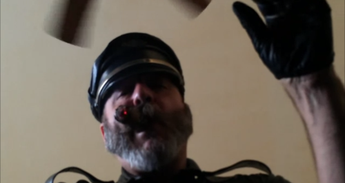 looking4amascdad: @lthredge Think this is a screen cap from one of my vids.
