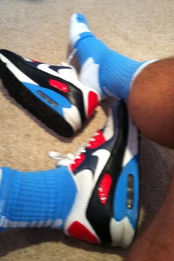 rugbysocklad:  Luv the Air Max! Combo!  Yea good combo