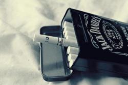 iamfuckinghotstuff:  Bildr.no on We Heart It.
