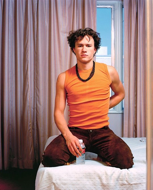 Heather Ledger, 2001