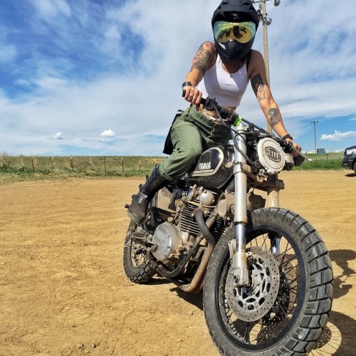 lemoncustommotorcycles: My “hey @threepence it’s #trackertuesday wanna teach me how to #getsquirrely