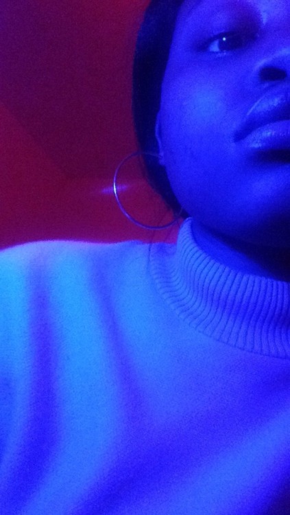 pompomearrings:me covered in colour