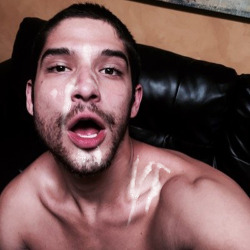 bulbaseauxr:  Tyler Posey 