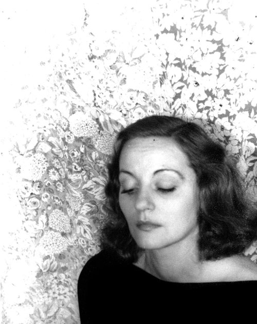 natkingh0le: Tallulah Bankhead photographed by Carl Van Vechten, c. January 1934