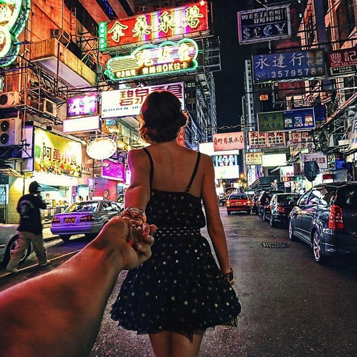 timothydelaghetto:  kindof-interesting:  Photographer’s girlfriend leads him around