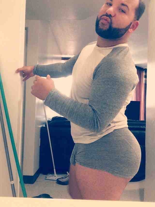 scoobydooby243:  So damn thick and sexy