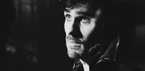 colinodonorgasm:  Captain Killian “Hook" Jones + playing the clueless puppy 