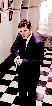 gcdreel:  I’m going to die with a gun in my hand … 