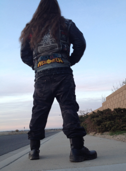 the-heavy-metal-viking:  I left my tomb for some fresh air for once.