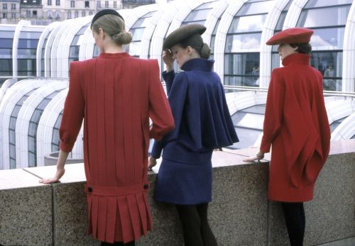 Inspired by his interest in computer design, Pierre Cardin created the “Computer” coat in 1980. His 