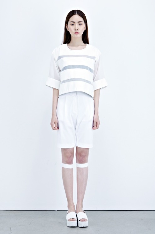 koreanmodel: Yoo Eunbi for Low Classic S/S 2013 collection by Hwang Hyejung.