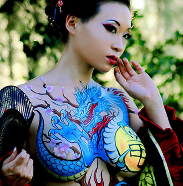 Yaya Han is a cosplay model and costume designer. In order to portray anime and cartoon