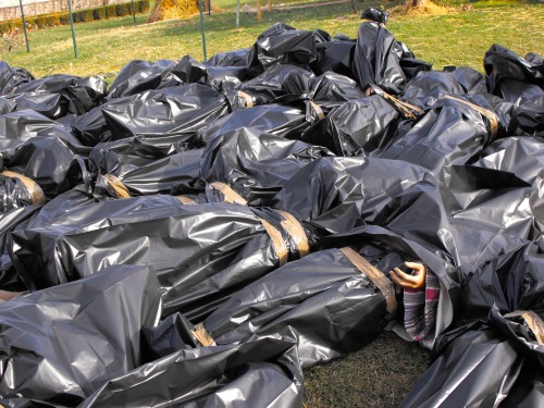 Sacchetti corpo? Assisi 2009.Actually these body bags were covering figures from a crèche (presepio)