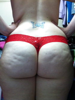 cellulitefanpage:  I love that cellulite!