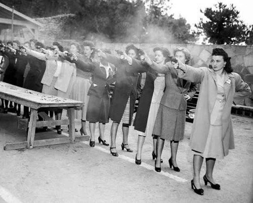black-sun-tabloid: Catholic Women’s League gun safety classes North Park, Ill. 1953