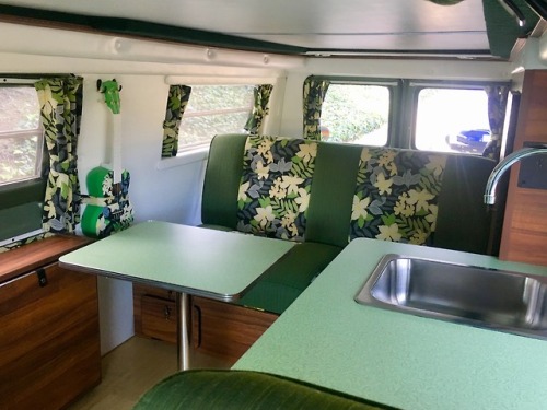 cabinporn: Contributed by Joseph Audette / @joearlo1971 4×4 Ford campervan that was a barn fin