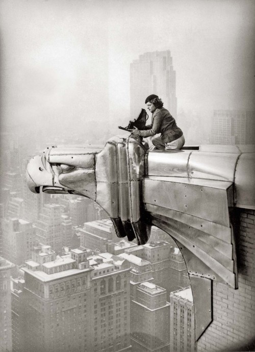 Oscar Graubner, Margaret Bourke-White On The Chrysler Building, 1935