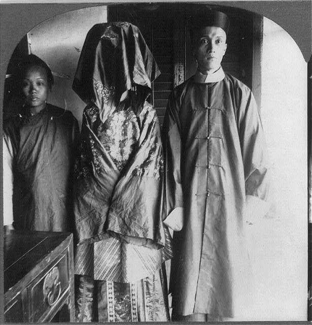 sisterwolf:  Chinese bride and groom, 1905