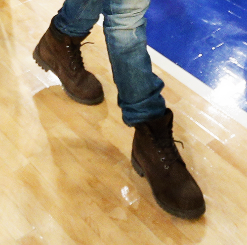 staygold-mp4:  Liam at the Magic vs Knicks game 