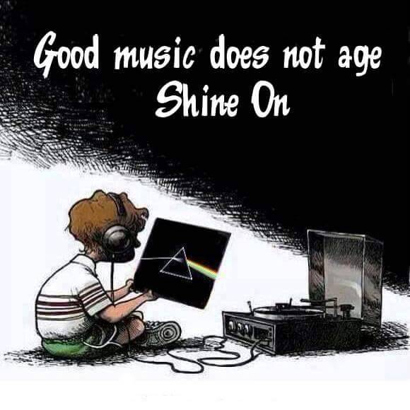 blonde-kinky-chic:  fineapple4u:  1984dilligaf:  (&gt;‿◠)✌  😍🎶🎶