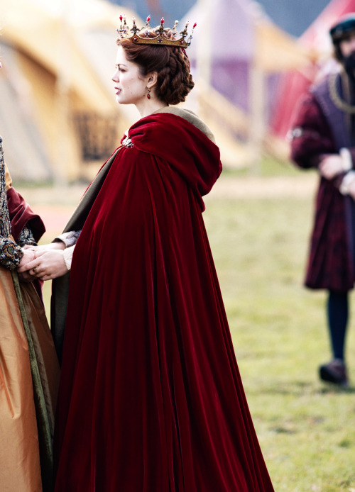 Charlotte Hope as Catherine of Aragon in ‘The Spanish Princess’ (TV Series, 2019 - 2020)