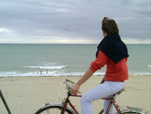 filmswithoutfaces:Pauline à la plage (1983)dir. Éric Rohmer