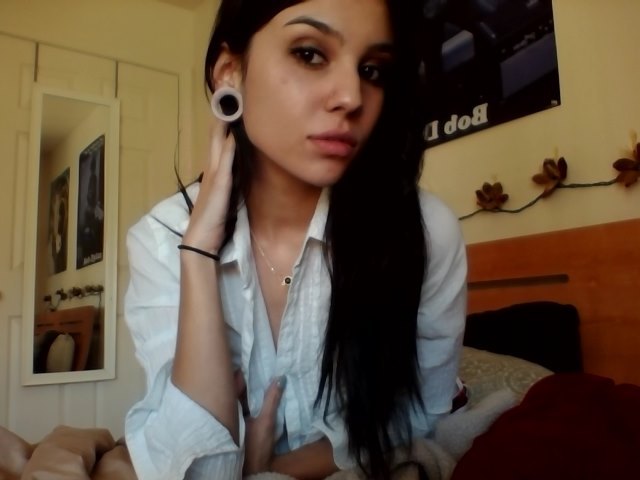 simpleinthemoonlight-complicated: fuk u Please do;)