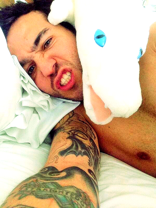 wentzstump:  wentzface: the “grr” expression made famous by pete wentz