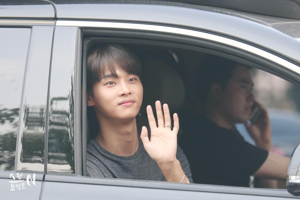 chakawaii:  cr: 스윗포인트 ♡ please do not edit. 