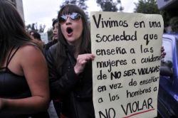 freeandfeminist:  Sociedad de mierda machista. 