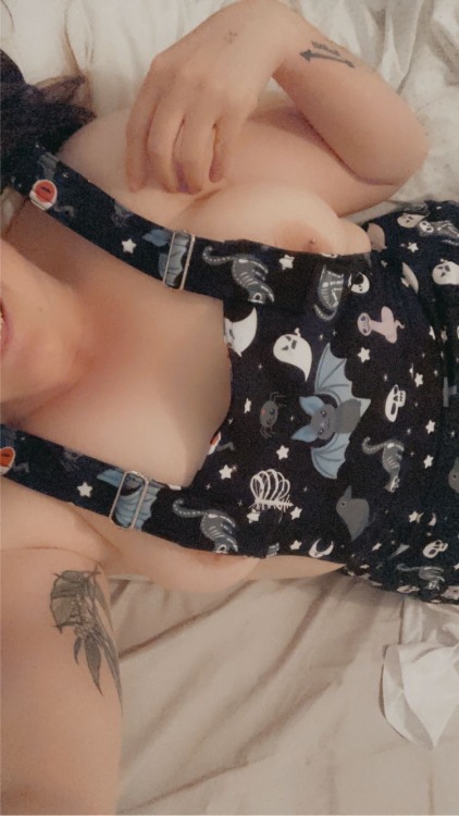 kitten-tailss:Blackmilk delivery day! 