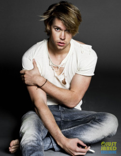 barefootnfamous:  Chord Overstreet 