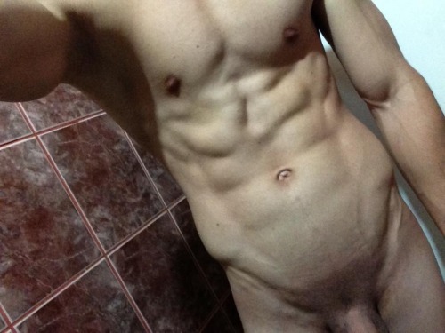 morboso90:  playogaycr:  David Ramírez, Heredia, IG @davoramcast, solo 12 cm  El chico 12 🙊