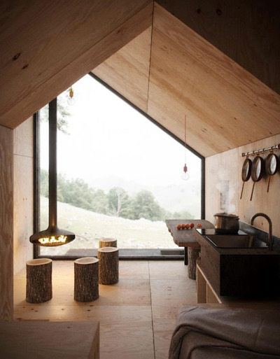 goodwoodwould:Good wood - this beauty is a modern take on the classic Italian mountain cabin, so thank God for modernity, as this is stunning. Aptly named ‘The Mountain Refuge’ by Italian architects Massimo Gnocchi and Paolo Danesi.