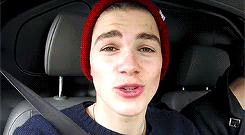 jacksgap:  ollymurs:  the bedroom ball pit!  http://www.youtube.com/watch?v=oTNGbUEWX_4 