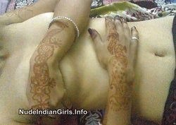 mrugen84:  Indian girls with mehndi  adult photos