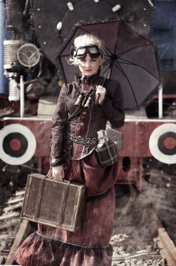 steampunk-girl:  Steampunk Girl  http://steampunk-girl.tumblr.com/