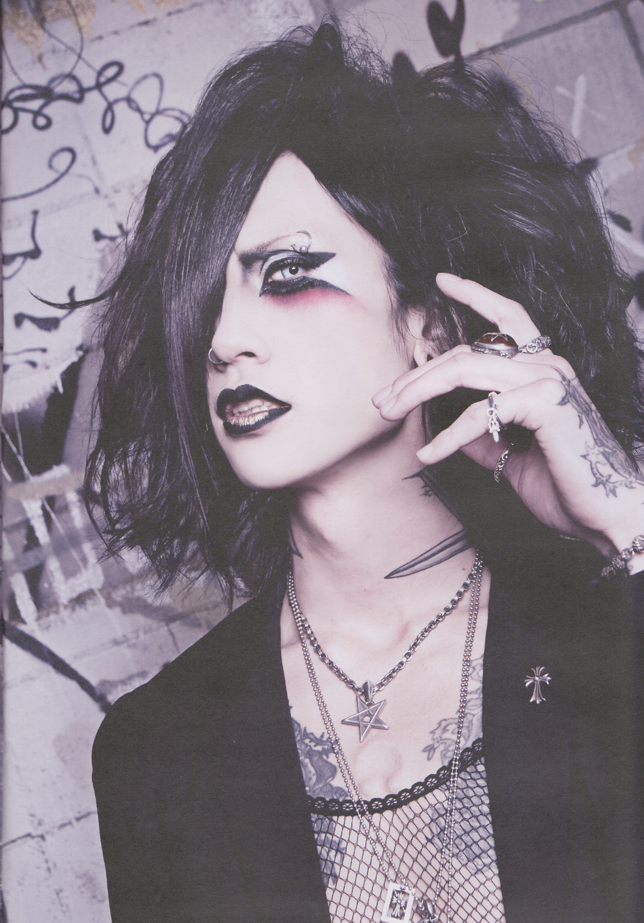 stray-prince:  kyoselflove:    「激-MASSIVE-突 全国編」 DIAURA VS MEJIBRAY