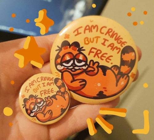 figdays:    I am cringe but I am free badge // HollyscribblesShop