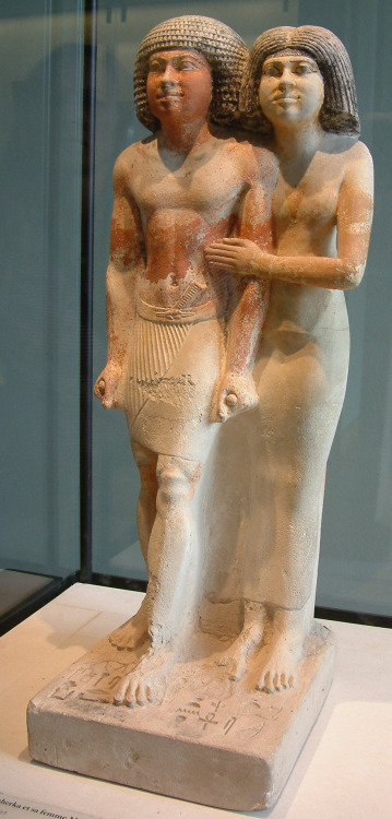 Standing statue of Raherka,inspector of scribes,and his wife Meresankhn,c. 2350 B.C. (4th-5th dynast
