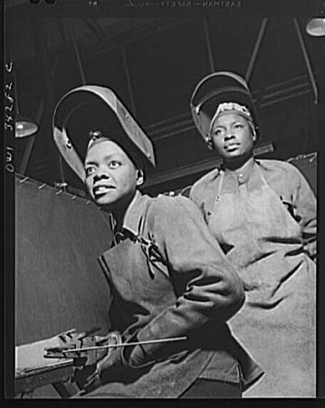 plannedparenthood:  “Though largely ignored in America’s popular history of World War II, Black women’s important contributions in World War II factories, which weren’t always so welcoming, are stunningly captured in these comparably rare snapshots