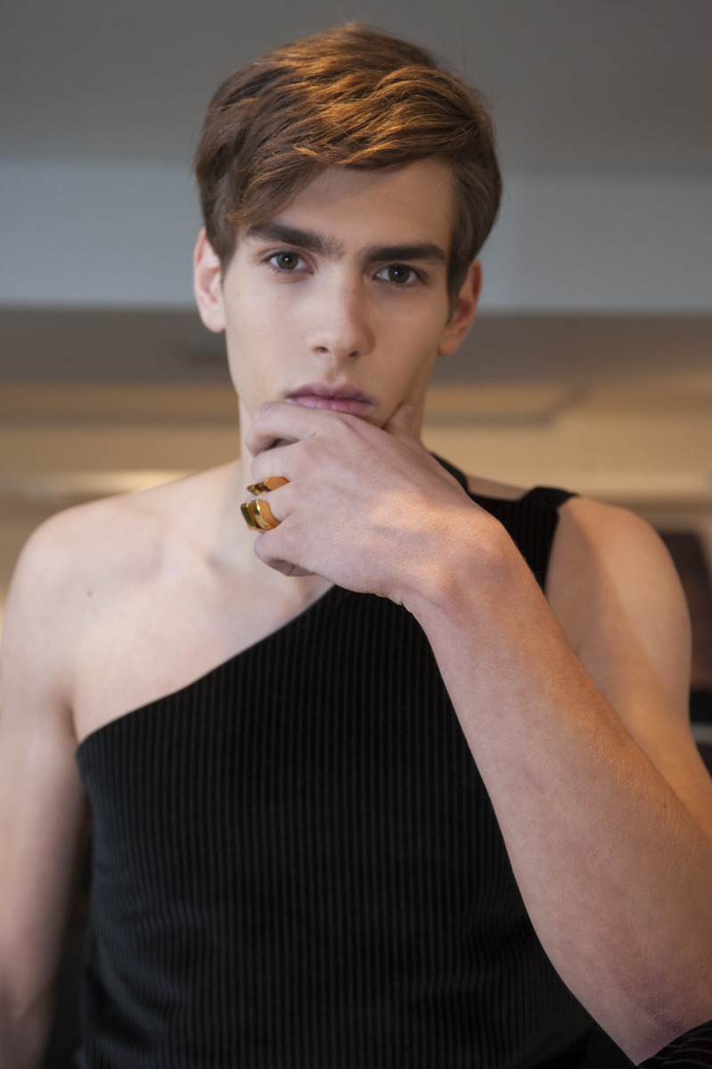 grabyourankles:  model wears Alan Crocetti autumn/winter 2015 at Fashion East at