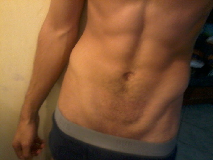 alan-tellez:  ;) Manden sus mensajes chicos calientes y morbosos… Estamos en contacto! 